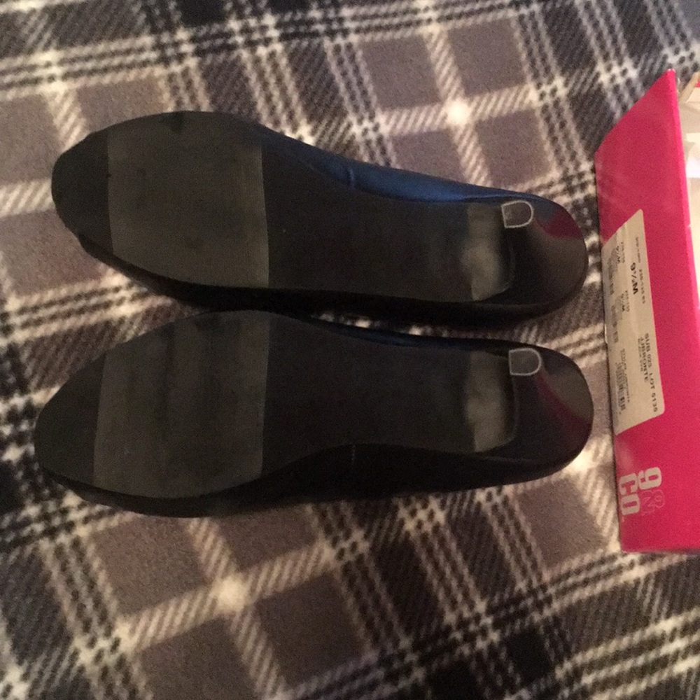 9 & CO Black leather heels - Picture 3 of 5